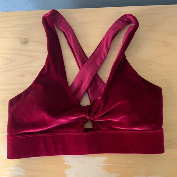 Fabletics Velour Red Sports Bra - Picture 1 of 3